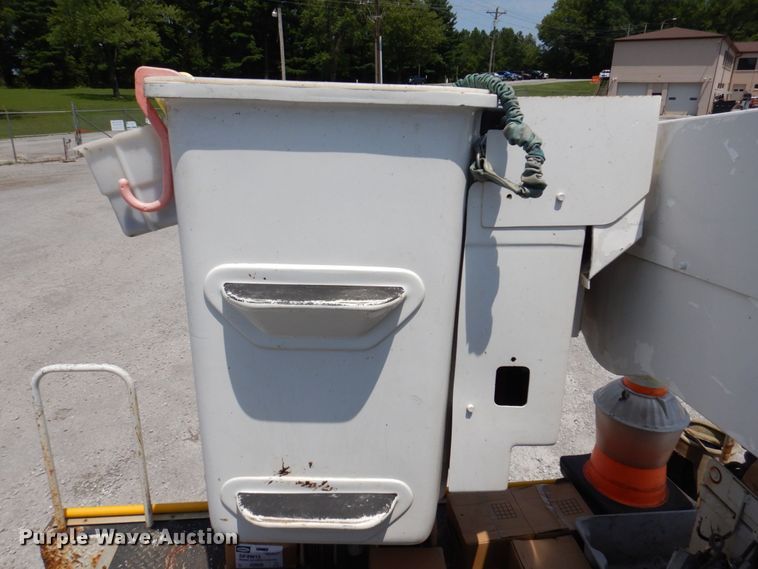 image for item KR9124 2012 Dodge Ram 5500HD  bucket truck