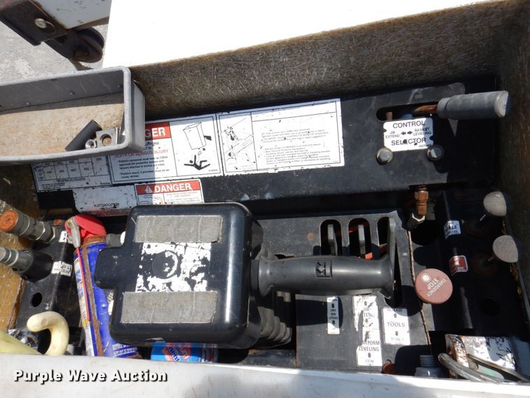 image for item KR9124 2012 Dodge Ram 5500HD  bucket truck