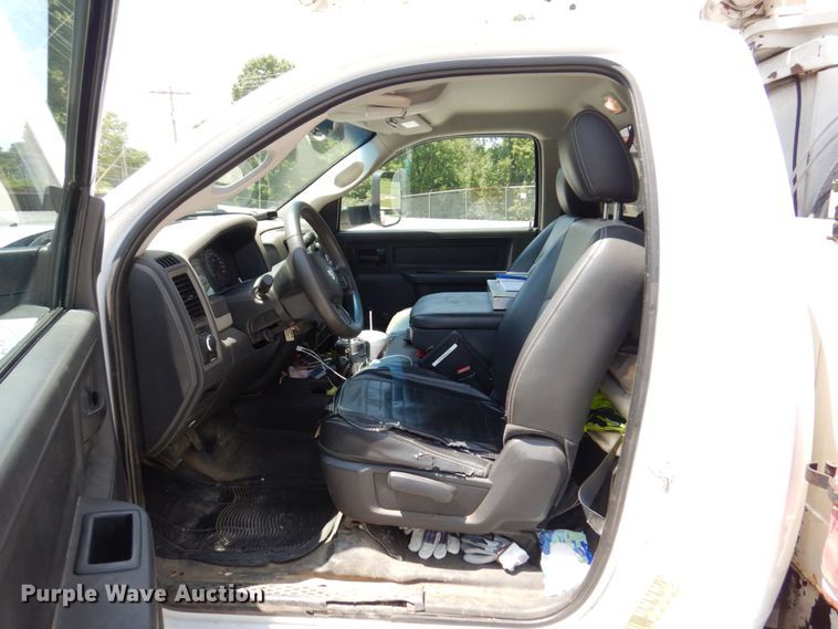 image for item KR9124 2012 Dodge Ram 5500HD  bucket truck