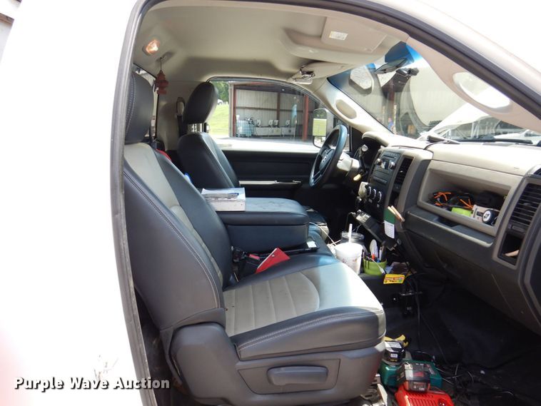 image for item KR9124 2012 Dodge Ram 5500HD  bucket truck