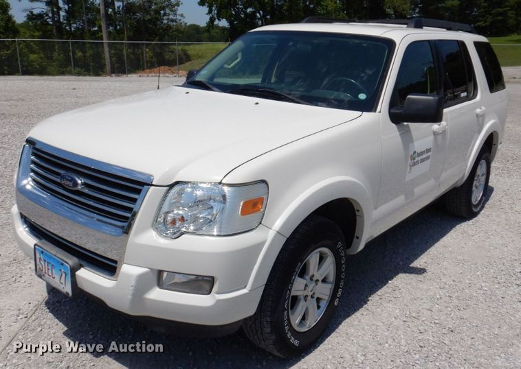 image for item KR9125 2010 Ford Explorer XLT  SUV