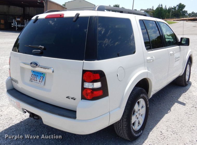 image for item KR9125 2010 Ford Explorer XLT  SUV