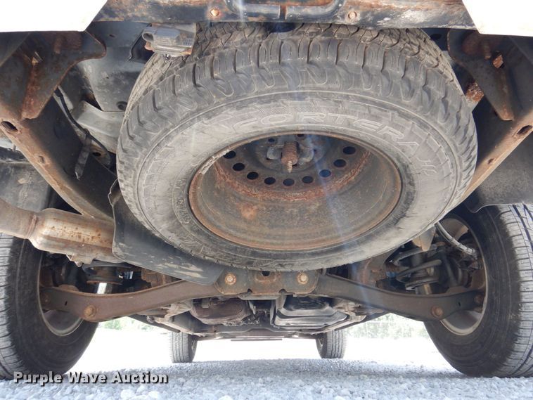 image for item KR9125 2010 Ford Explorer XLT  SUV