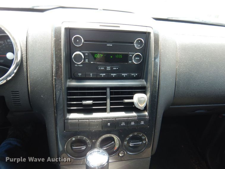 image for item KR9125 2010 Ford Explorer XLT  SUV