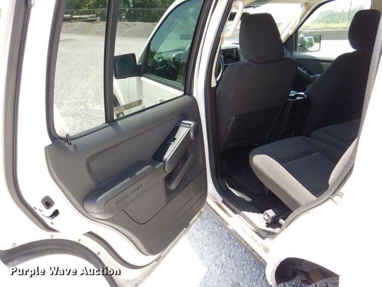 image for item KR9125 2010 Ford Explorer XLT  SUV