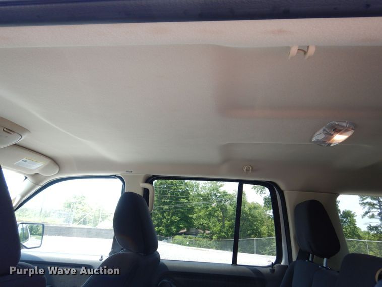 image for item KR9125 2010 Ford Explorer XLT  SUV