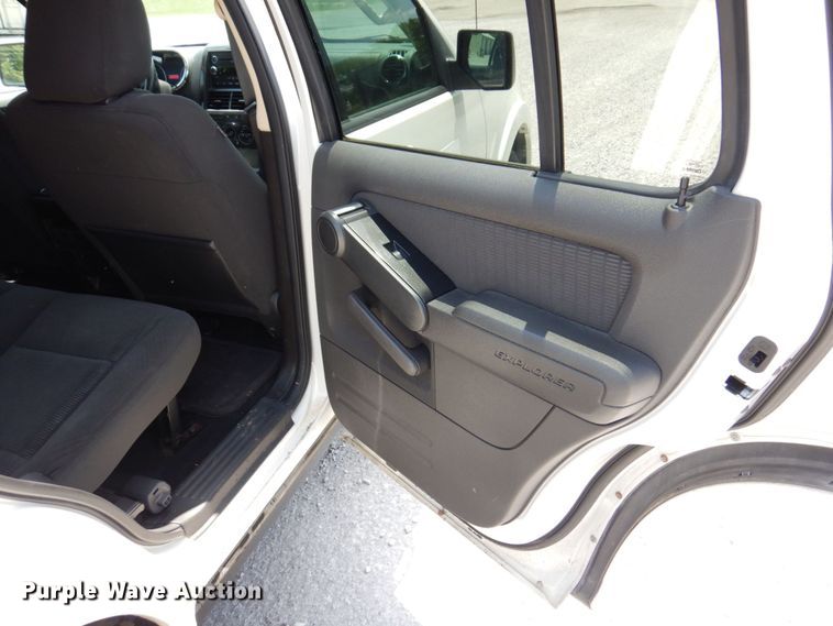 image for item KR9125 2010 Ford Explorer XLT  SUV