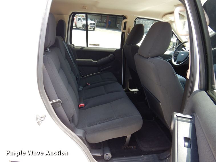 image for item KR9125 2010 Ford Explorer XLT  SUV