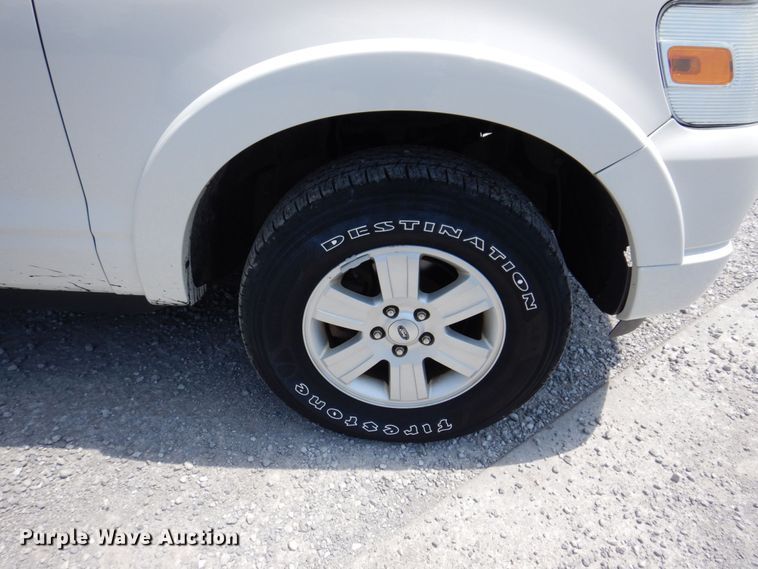 image for item KR9125 2010 Ford Explorer XLT  SUV