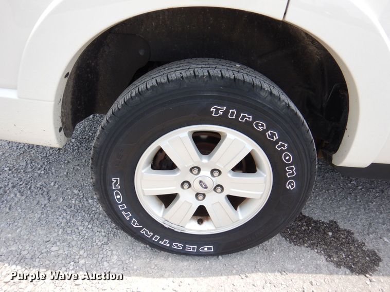 image for item KR9125 2010 Ford Explorer XLT  SUV