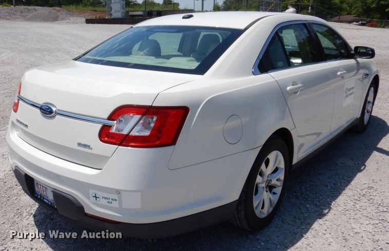 image for item KR9126 2012 Ford Taurus SEL