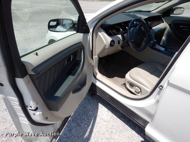 image for item KR9126 2012 Ford Taurus SEL