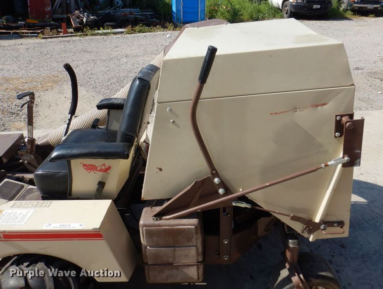 image for item KR9128 Grasshopper 616  ZTR lawn mower