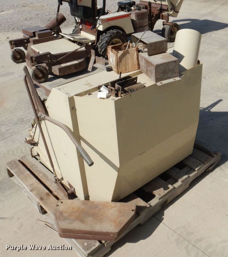 image for item KR9128 Grasshopper 616  ZTR lawn mower