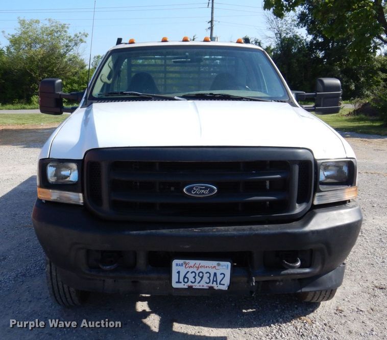 image for item KR9130 2002 Ford F450 Super Duty XL  flatbed truck