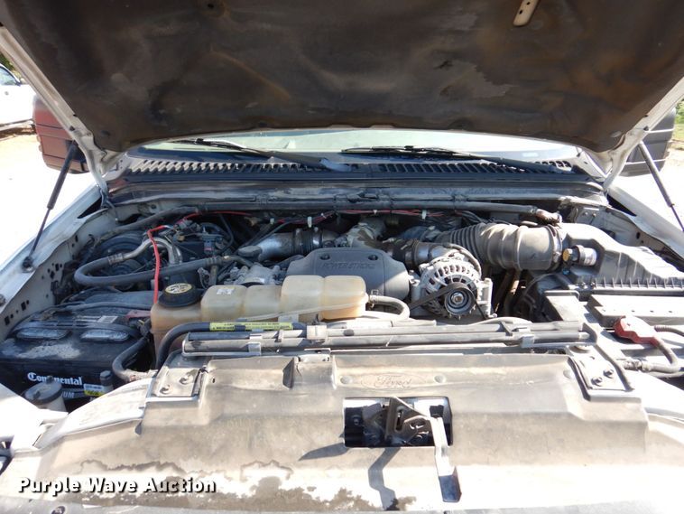 image for item KR9130 2002 Ford F450 Super Duty XL  flatbed truck