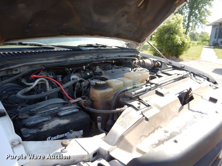 image for item KR9130 2002 Ford F450 Super Duty XL  flatbed truck