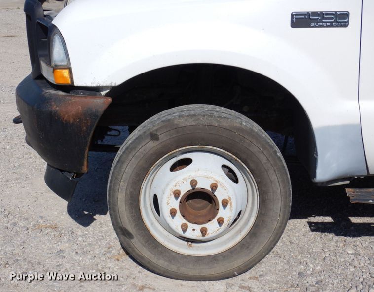 image for item KR9130 2002 Ford F450 Super Duty XL  flatbed truck