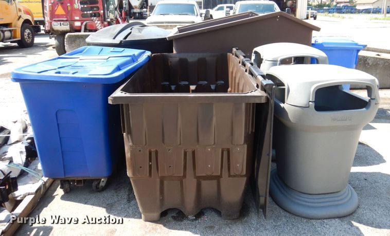 image for item KR9142 Refuse bins