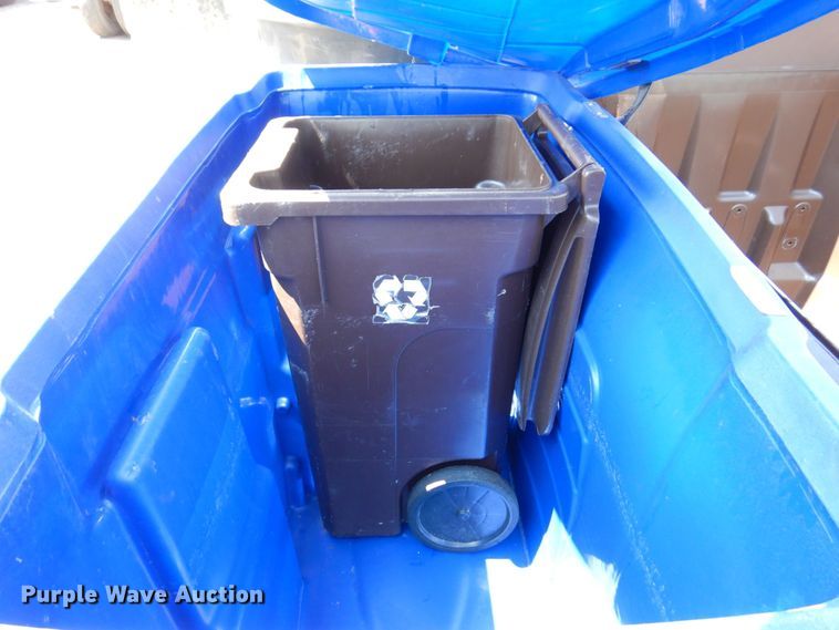 image for item KR9142 Refuse bins