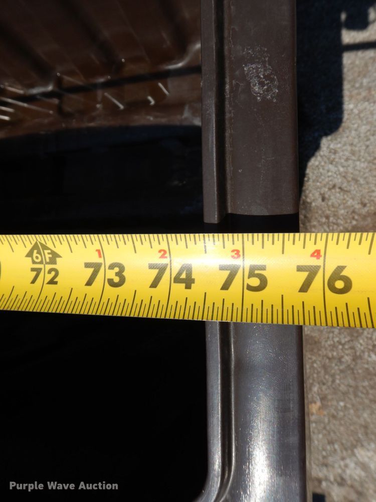 image for item KR9142 Refuse bins