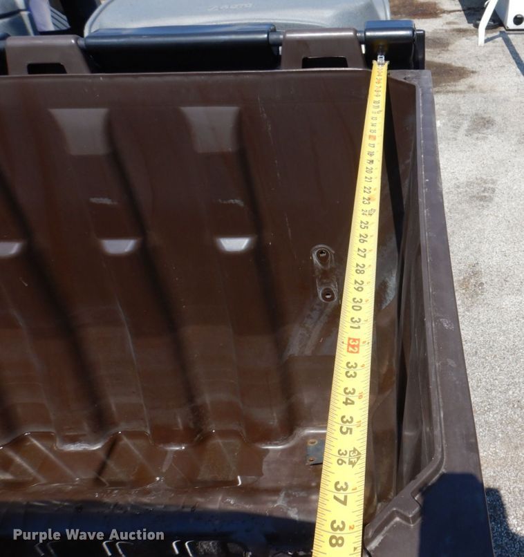 image for item KR9142 Refuse bins