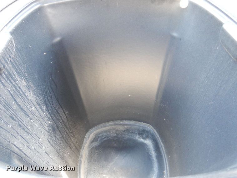 image for item KR9142 Refuse bins