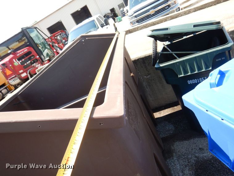 image for item KR9142 Refuse bins