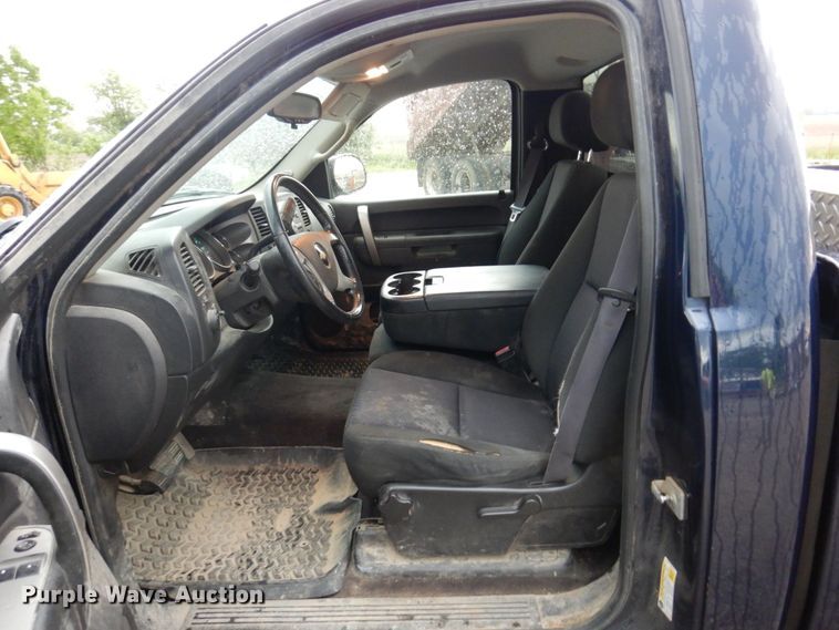 image for item KR9335 2011 Chevrolet Silverado 1500  pickup truck