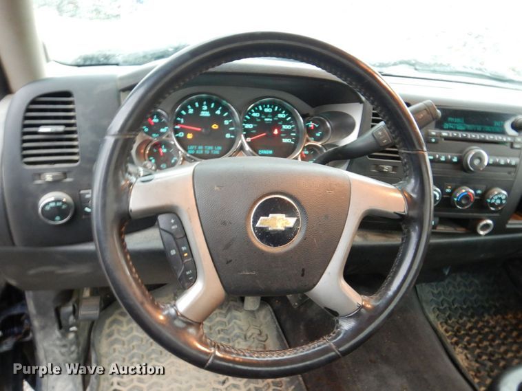 image for item KR9335 2011 Chevrolet Silverado 1500  pickup truck