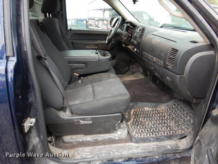 image for item KR9335 2011 Chevrolet Silverado 1500  pickup truck