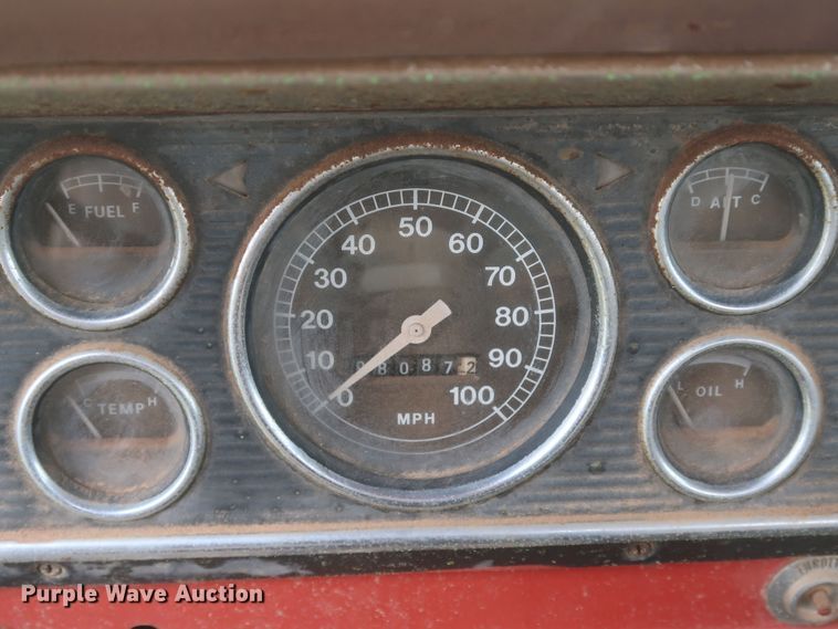 image for item KR9864 1974 Ford F750  winch truck