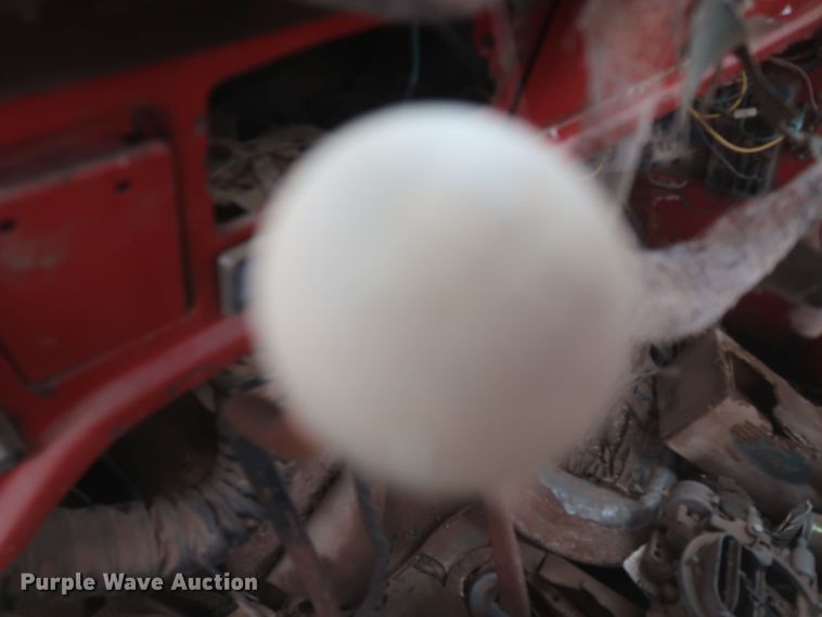 image for item KR9864 1974 Ford F750  winch truck