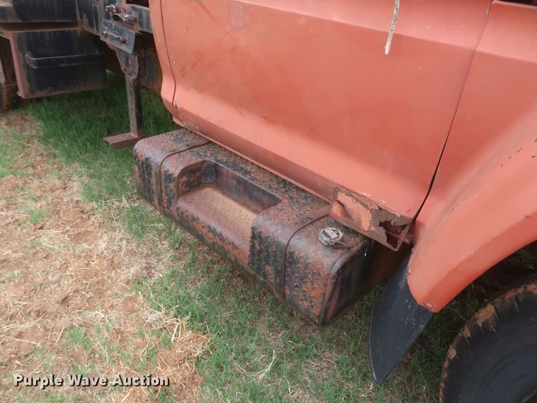 image for item KR9864 1974 Ford F750  winch truck