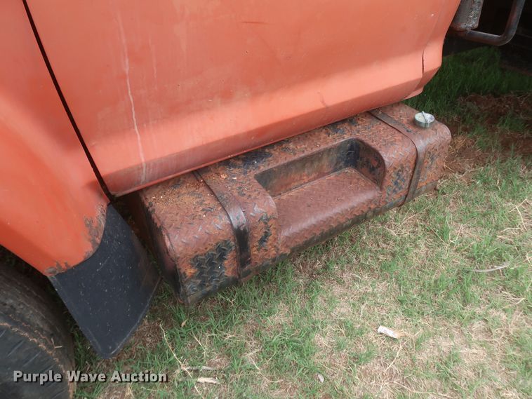 image for item KR9864 1974 Ford F750  winch truck