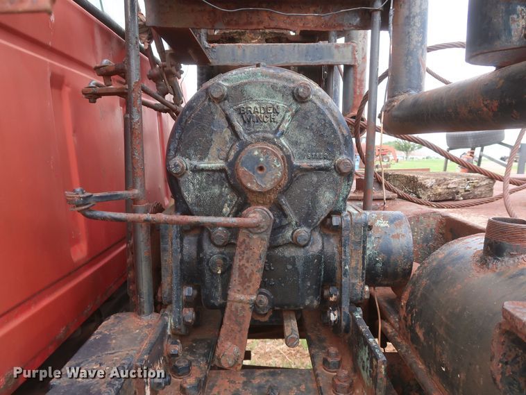 image for item KR9864 1974 Ford F750  winch truck