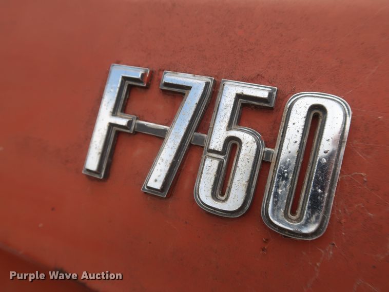 image for item KR9864 1974 Ford F750  winch truck