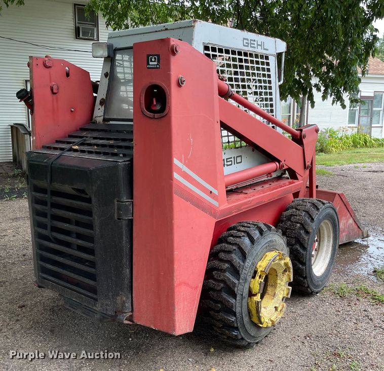 image for item LF9267 Gehl 4510  skid steer loader