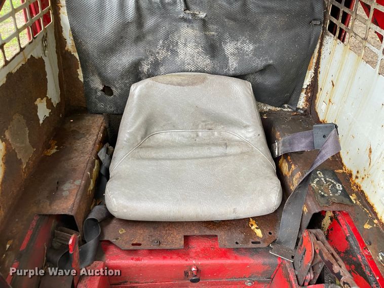 image for item LF9267 Gehl 4510  skid steer loader