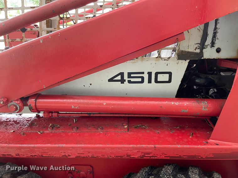 image for item LF9267 Gehl 4510  skid steer loader