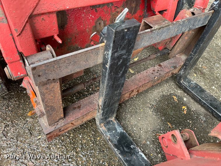 image for item LF9267 Gehl 4510  skid steer loader