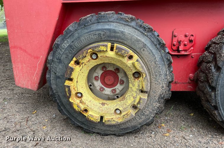 image for item LF9267 Gehl 4510  skid steer loader