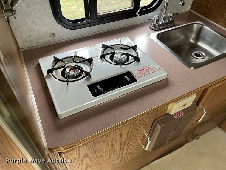 image for item LF9268 Elkhorn LE  slide-in camper