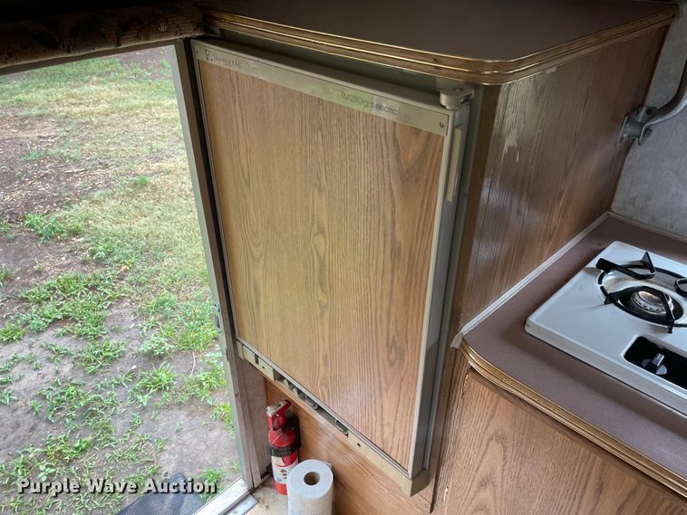 image for item LF9268 Elkhorn LE  slide-in camper