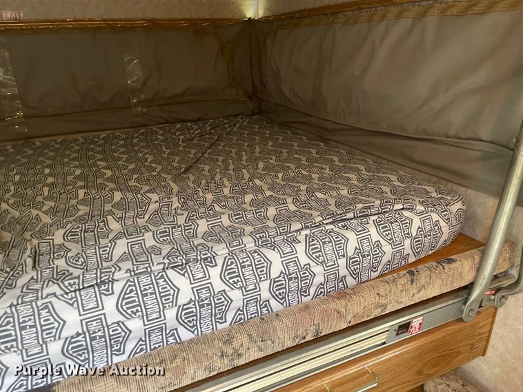 image for item LF9268 Elkhorn LE  slide-in camper