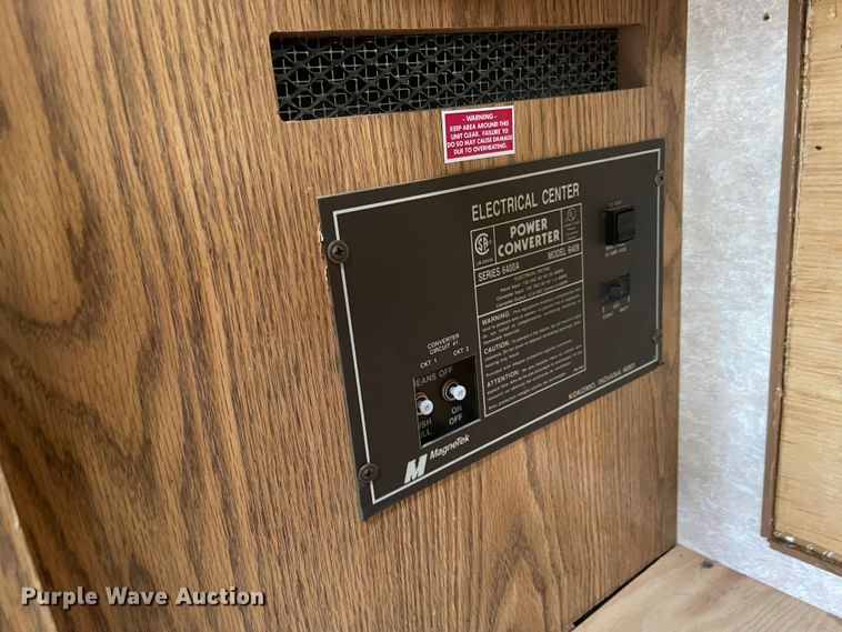 image for item LF9268 Elkhorn LE  slide-in camper