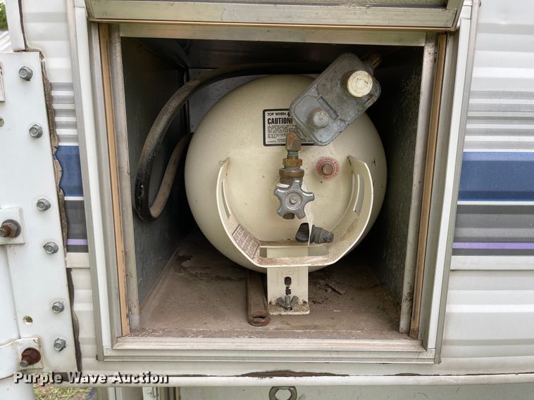 image for item LF9268 Elkhorn LE  slide-in camper