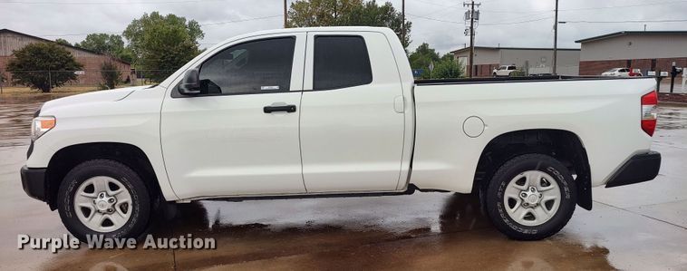 image for item LK9005 2017 Toyota Tundra  Double Cab pickup truck