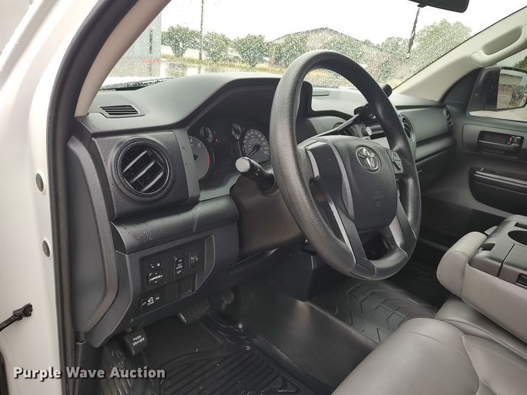 image for item LK9005 2017 Toyota Tundra  Double Cab pickup truck