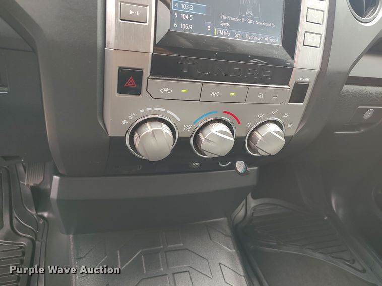 image for item LK9005 2017 Toyota Tundra  Double Cab pickup truck